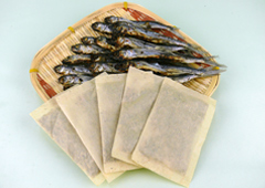 �\����������